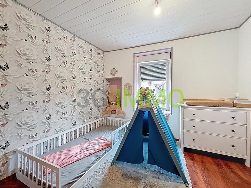 Maison de ville - 100 m² - 5 pièces