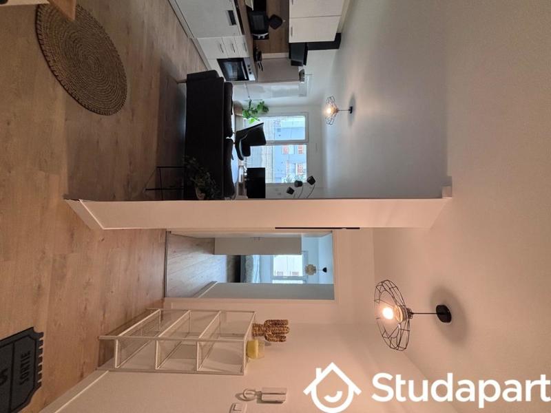 Chambre - 12 m² - 1 pièce