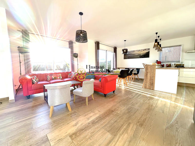 Maison - 127 m² - 5 pièces