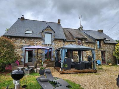 Maison en pierre - 157 m² - 7 pièces