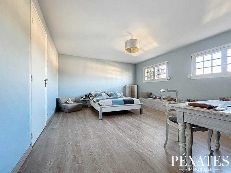 Maison - 185 m² - 6 pièces