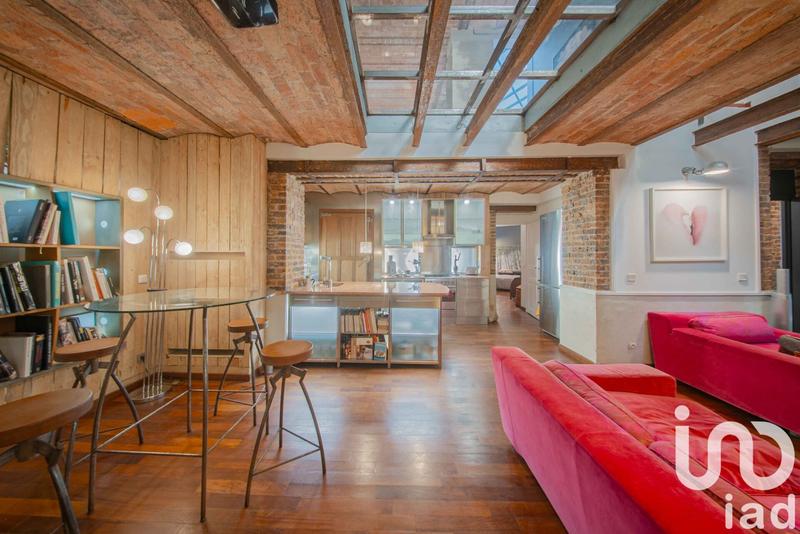 Loft - 245 m² - 5 pièces