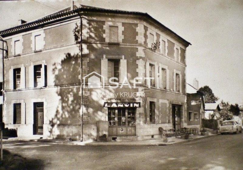 Maison - 270 m² - 9 pièces