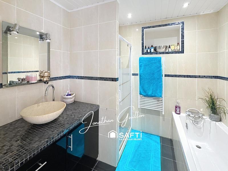 Maison - 192 m² - 6 pièces