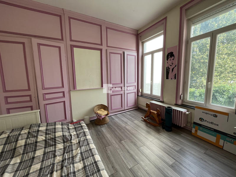 Maison - 223 m² - 5 pièces