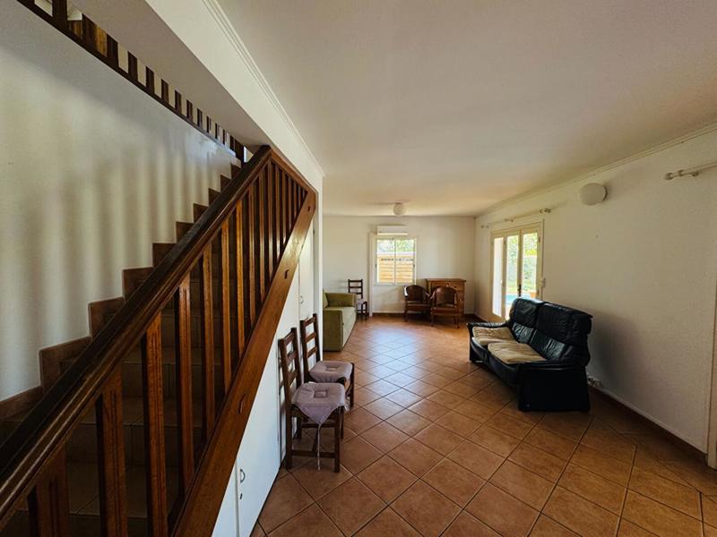 Villa - 270 m² - 9 pièces