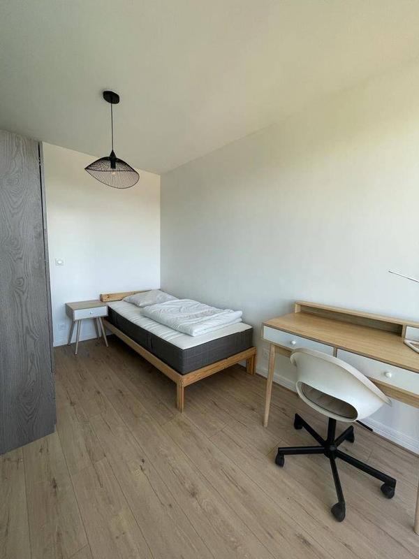 Appartement - 97 m² - 6 pièces