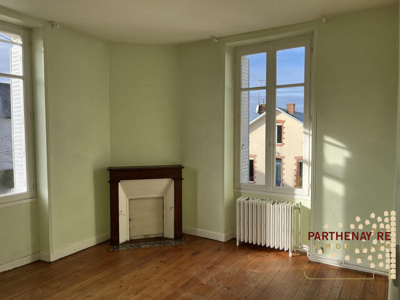 Maison - 92 m² - 5 pièces