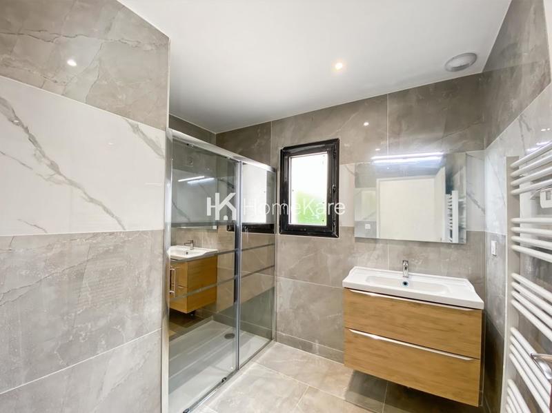 Villa - 130 m² - 5 pièces