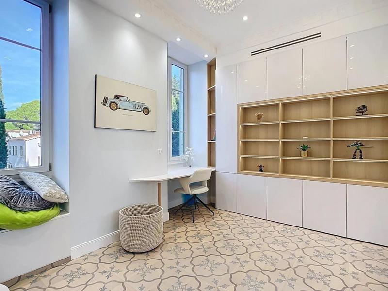 Appartement - 121 m² - 4 pièces