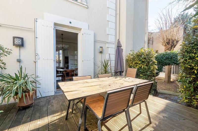 Maison - 180 m² - 7 pièces