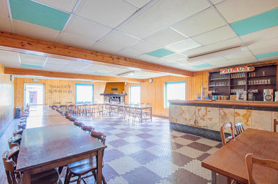 Maison - 300 m² - 11 pièces