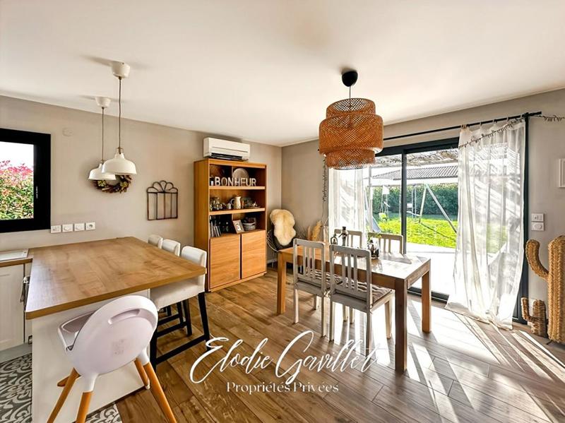 Maison - 111 m² - 5 pièces