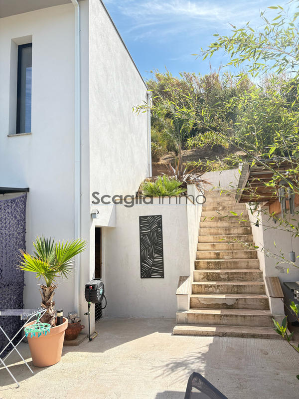 Villa - 150 m² - 5 pièces