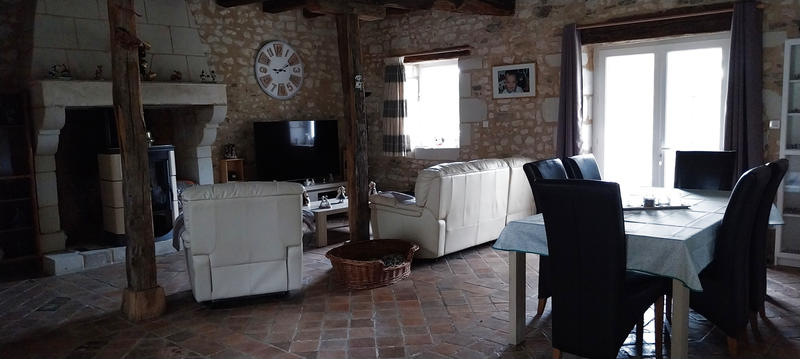 Propriété - 263 m² - 9 pièces