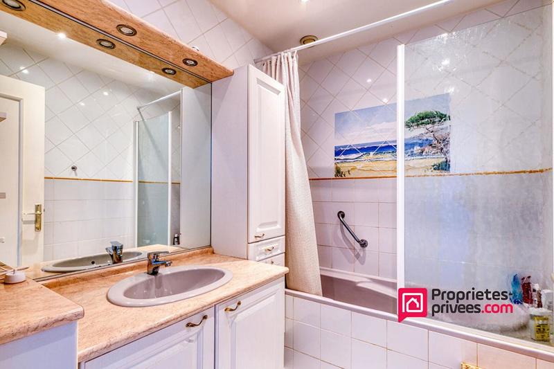 Appartement - 85 m² - 3 pièces