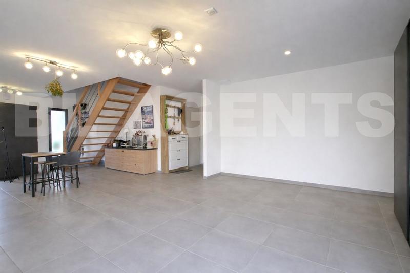 Maison - 144 m² - 7 pièces