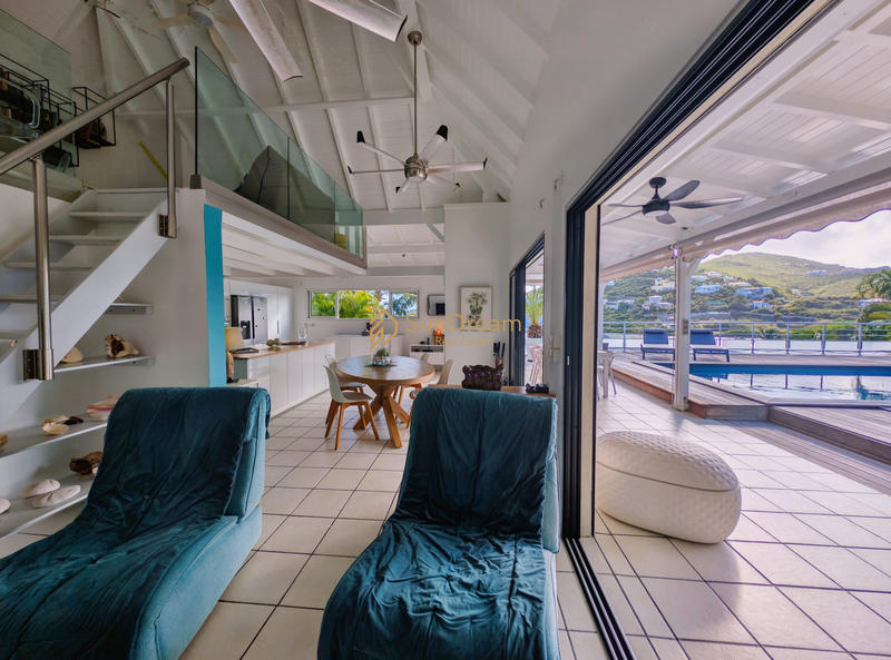 Maison - 94 m² - 4 pièces