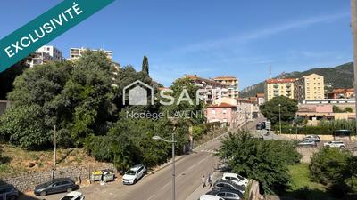 Appartement - 83 m² - 3 pièces