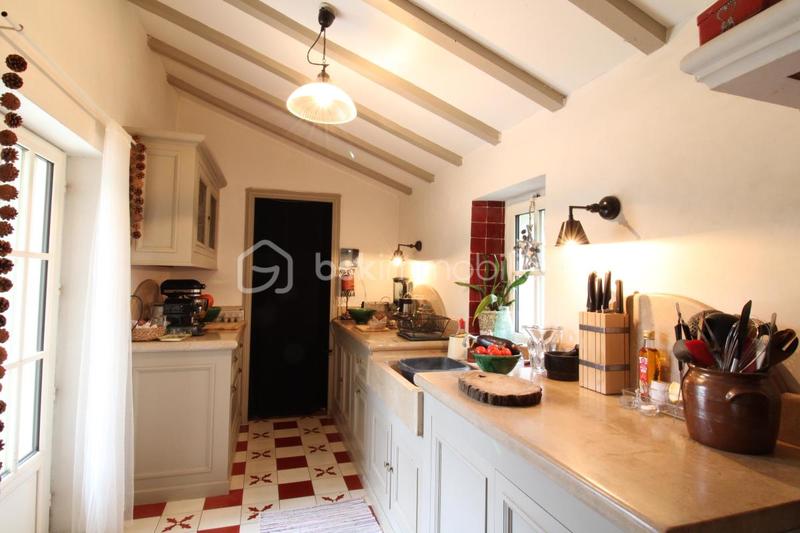 Maison de maîtres - 309 m² - 7 pièces