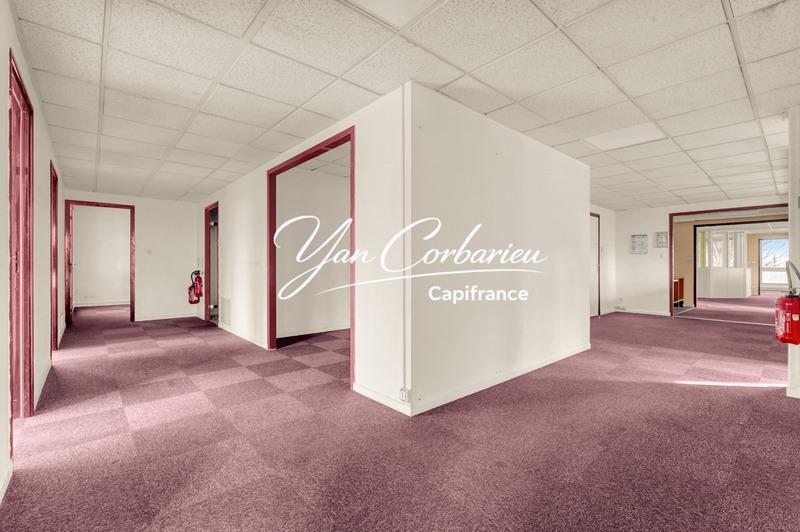 Bureau - 99 m² - 5 pièces