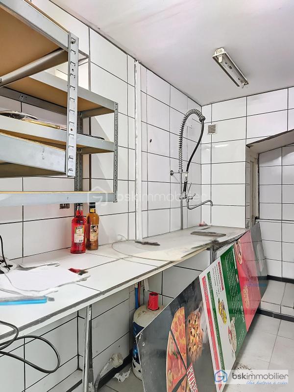 Immeuble - 211 m² - 6 pièces