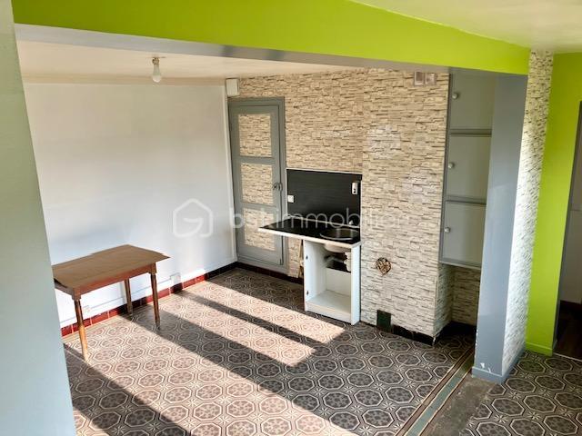 Maison - 94 m² - 6 pièces