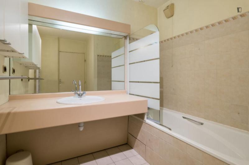 Chambre - 10 m² - 4 pièces