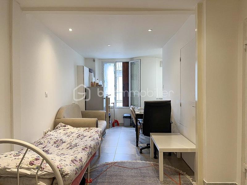 Immeuble - 137 m² - 6 pièces