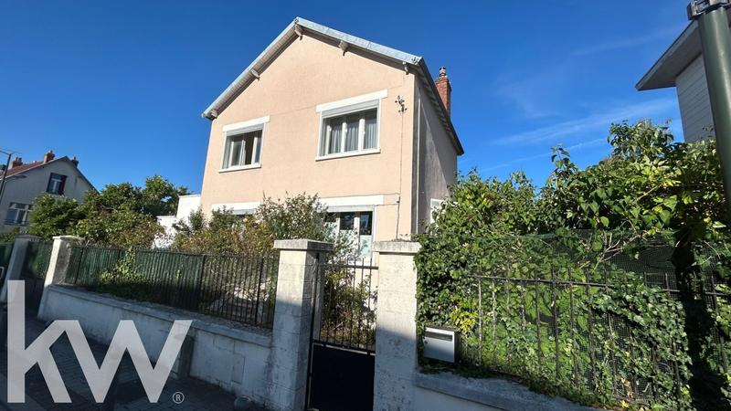 Maison - 91 m² - 5 pièces