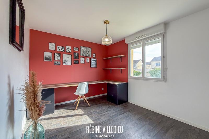 Maison - 92 m² - 5 pièces