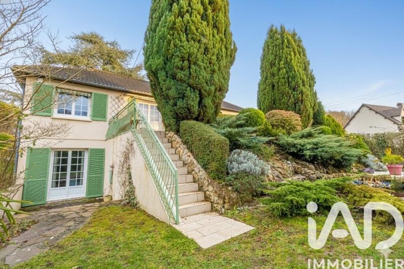 Maison - 95 m² - 5 pièces