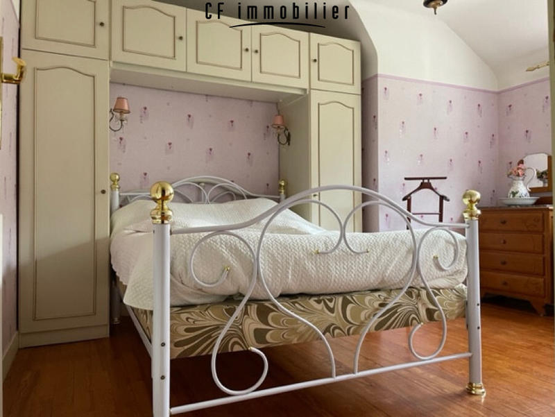 Maison - 102 m² - 4 pièces