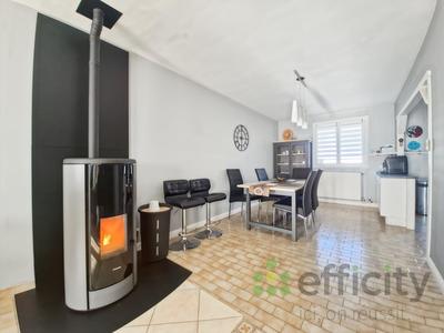 Maison - 95 m² - 4 pièces