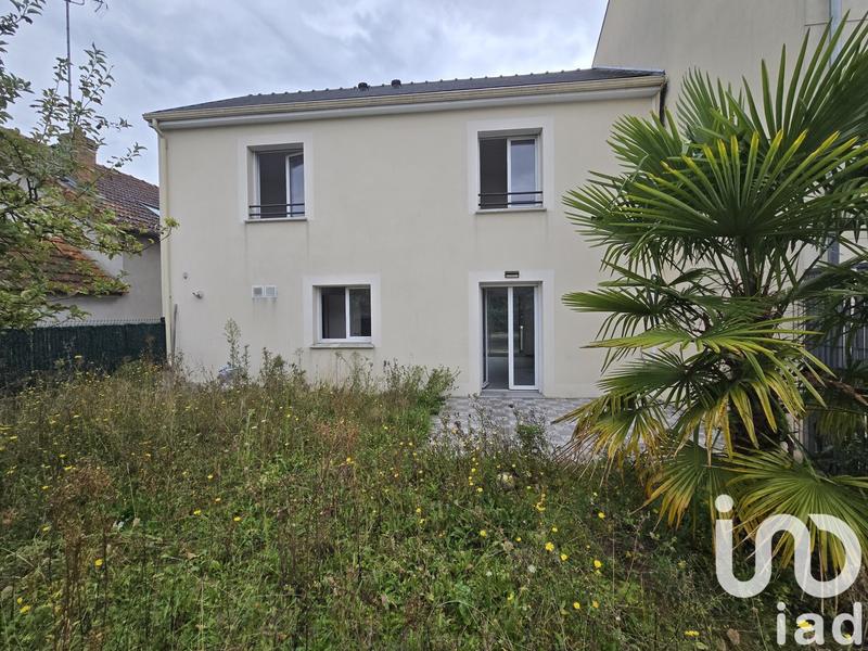 Maison - 90 m² - 4 pièces