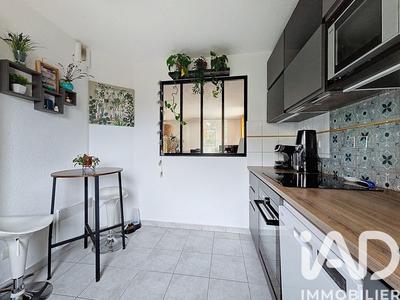 Maison - 96 m² - 5 pièces