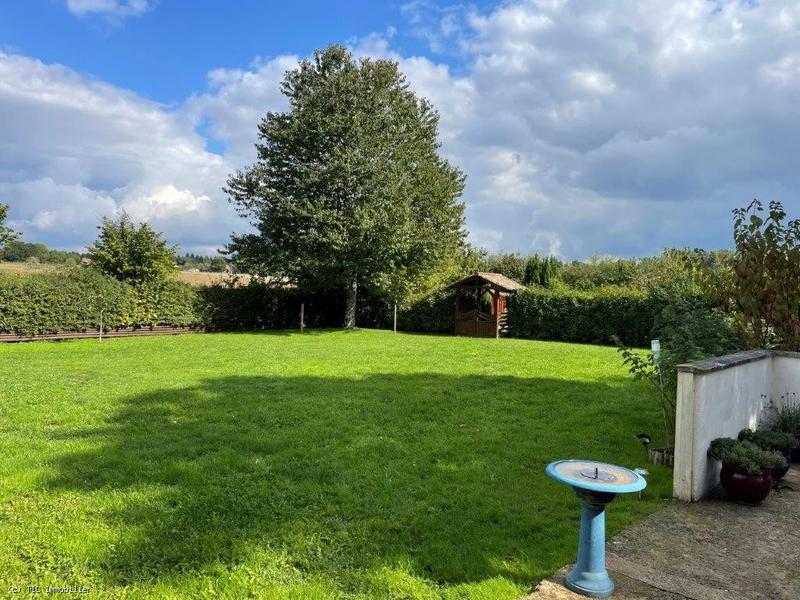 Maison en pierre - 305 m² - 10 pièces