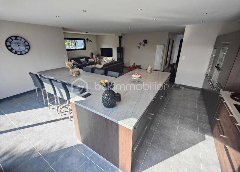 Maison - 152 m² - 6 pièces