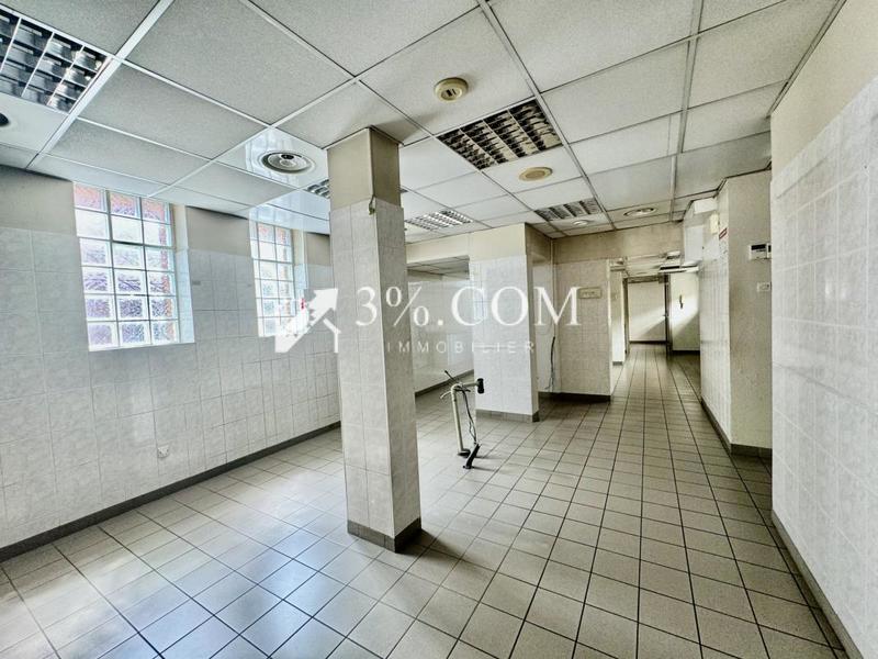 Local commercial - 204 m²