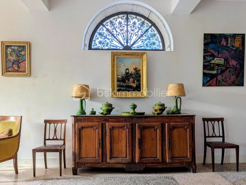 Maison de maîtres - 384 m² - 12 pièces