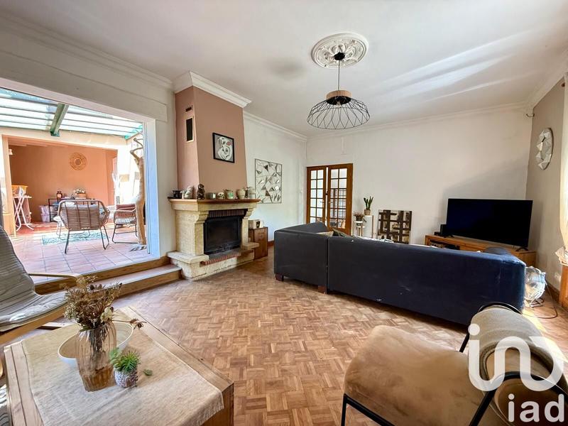 Maison - 220 m² - 9 pièces