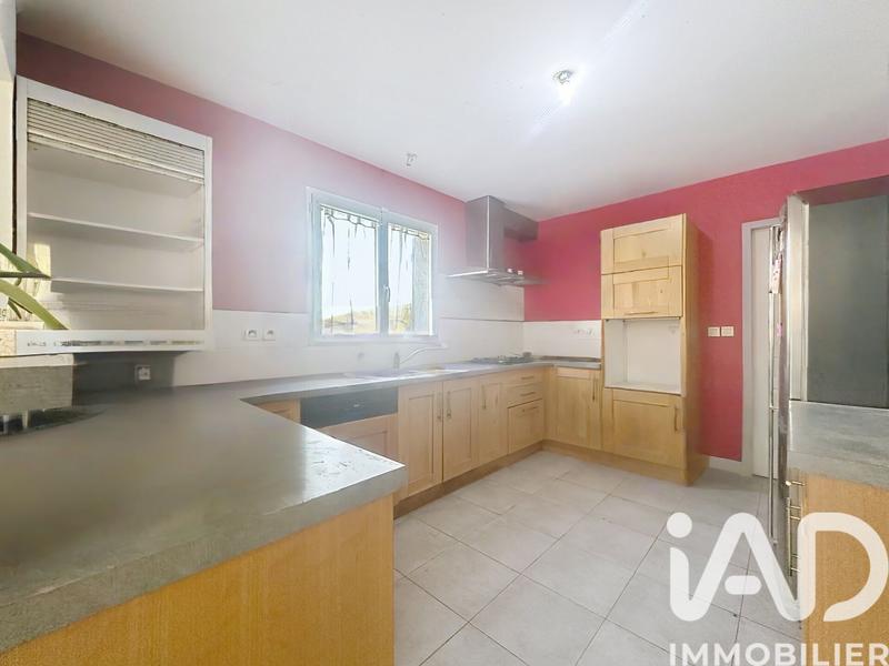 Maison - 137 m² - 5 pièces