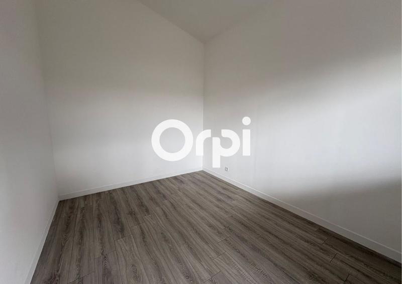 Loft - 128 m² - 4 pièces