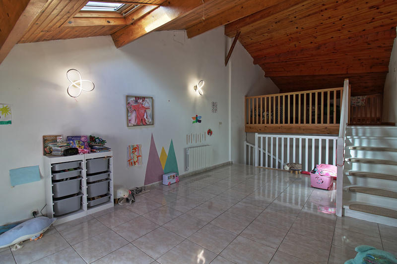 Maison - 137 m² - 5 pièces