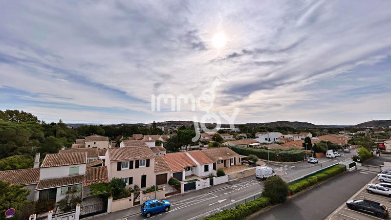 Appartement - 100 m² - 6 pièces