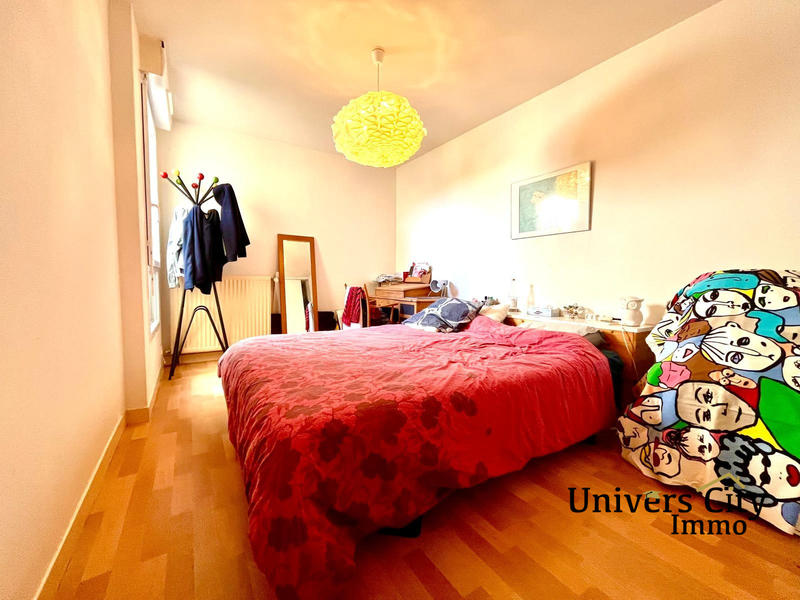 Appartement - 100 m² - 5 pièces