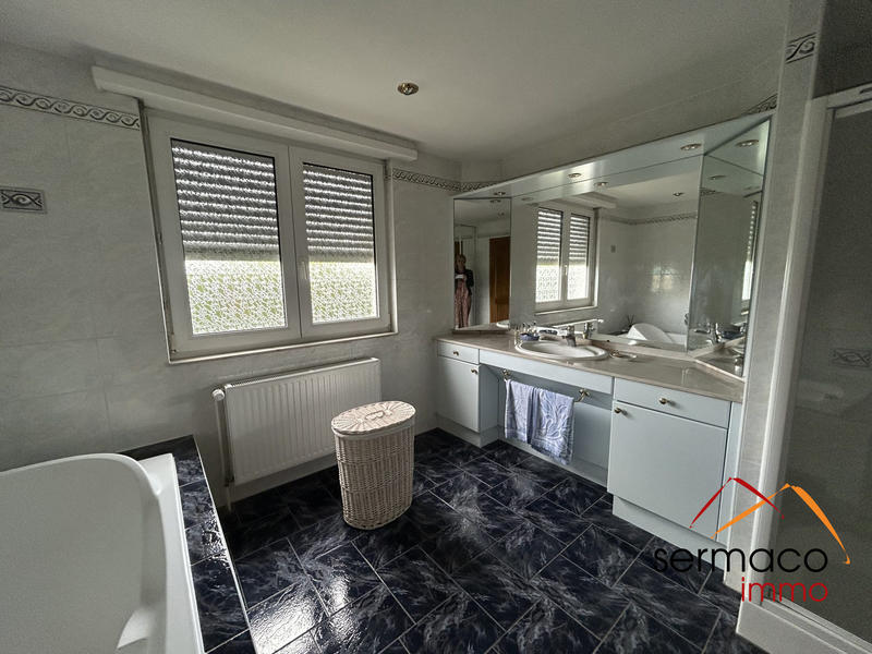 Maison - 130 m² - 5 pièces