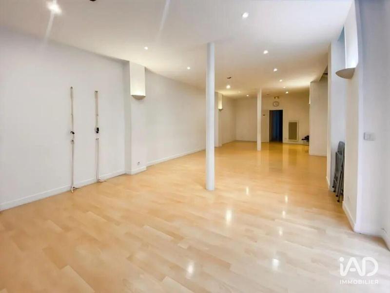 Local commercial - 133 m²