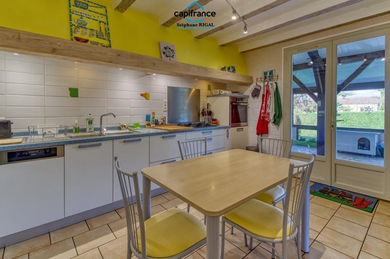 Maison - 185 m² - 8 pièces