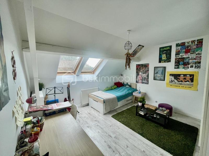 Maison - 193 m² - 8 pièces